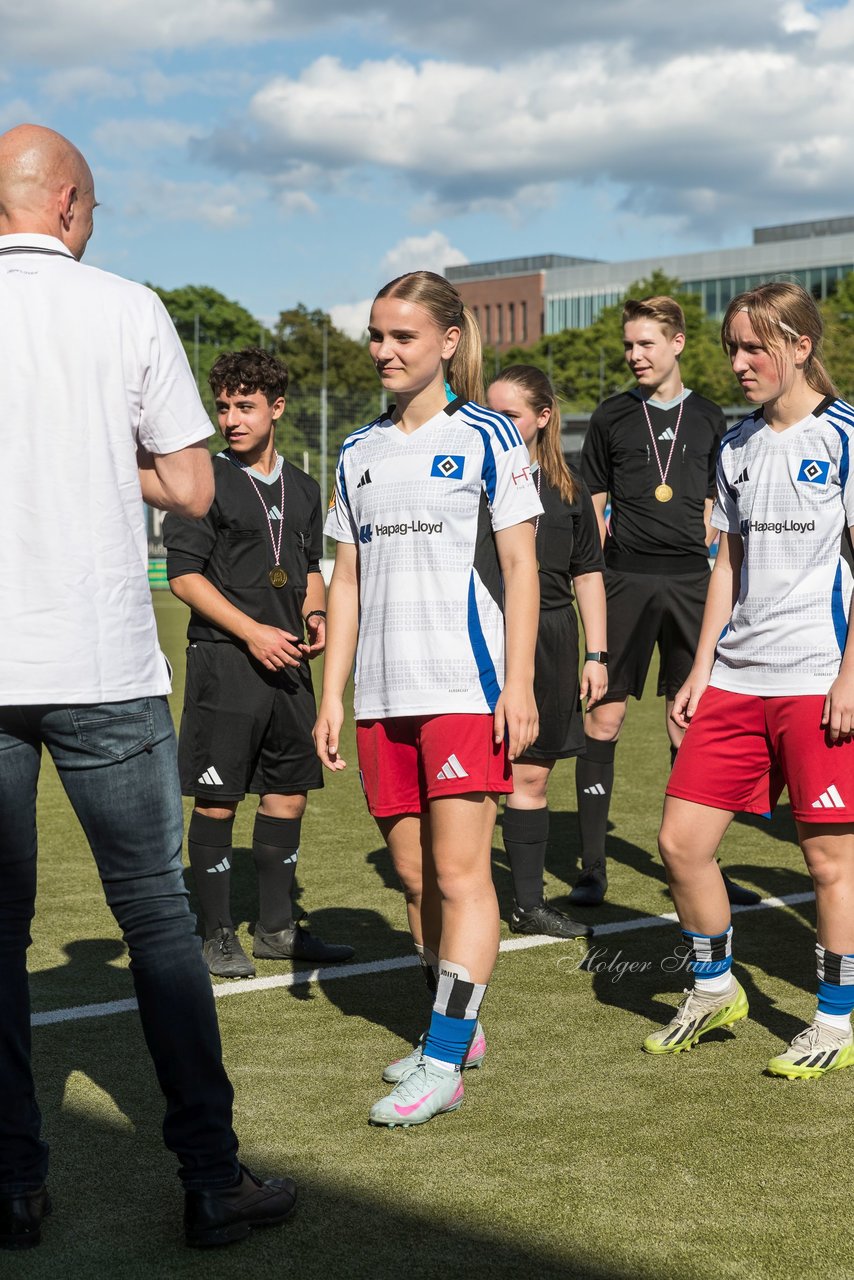 Bild 129 - wBJ Lotto Pokal Finale  Eimsbuetteler TV - Hamburger SV : Ergebnis: 0:3